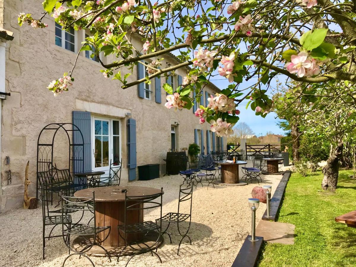 Le Relais D'Aulnay Bed & Breakfast Aulnay  Exterior photo